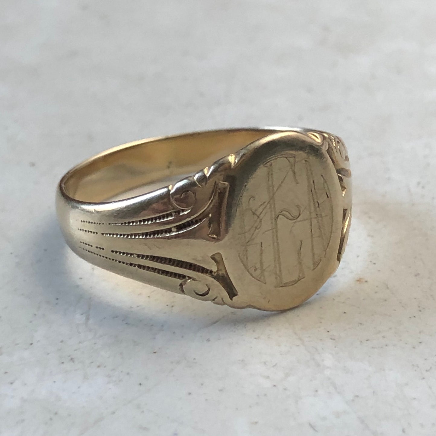 Art Deco Heavy 10k Yellow Gold 'L E N' Signet Ring