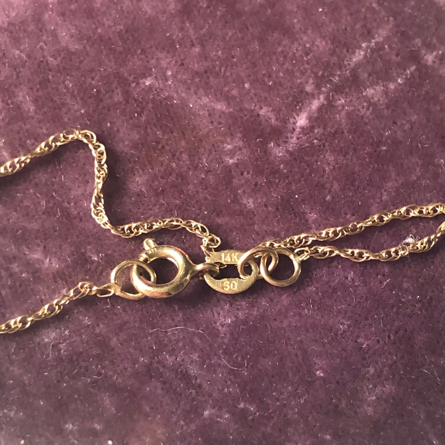 Vintage 10k Yellow Gold Initial 'F' Diamond Pendant Necklace