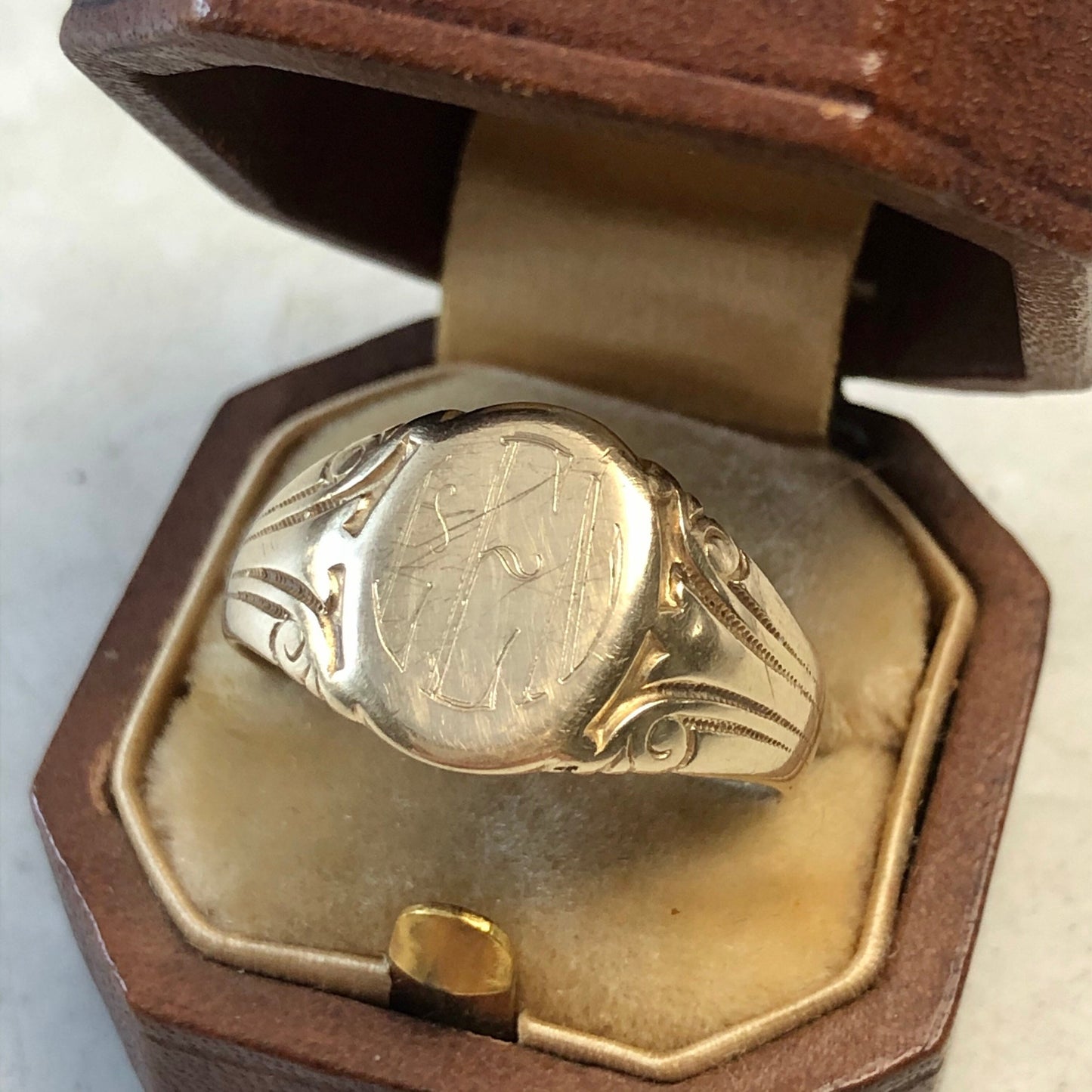 Art Deco Heavy 10k Yellow Gold 'L E N' Signet Ring