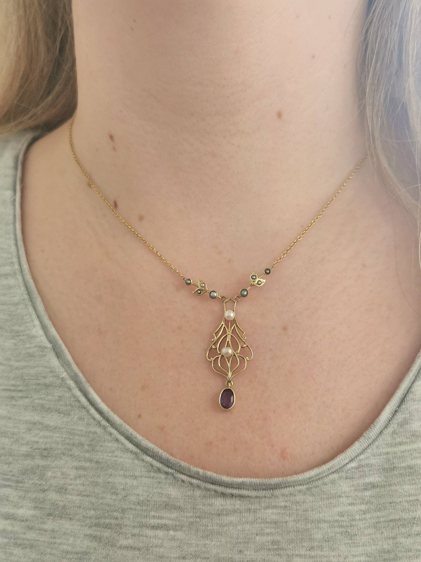 Edwardian 14k Yellow Gold Amethyst and Pearl Lavalier