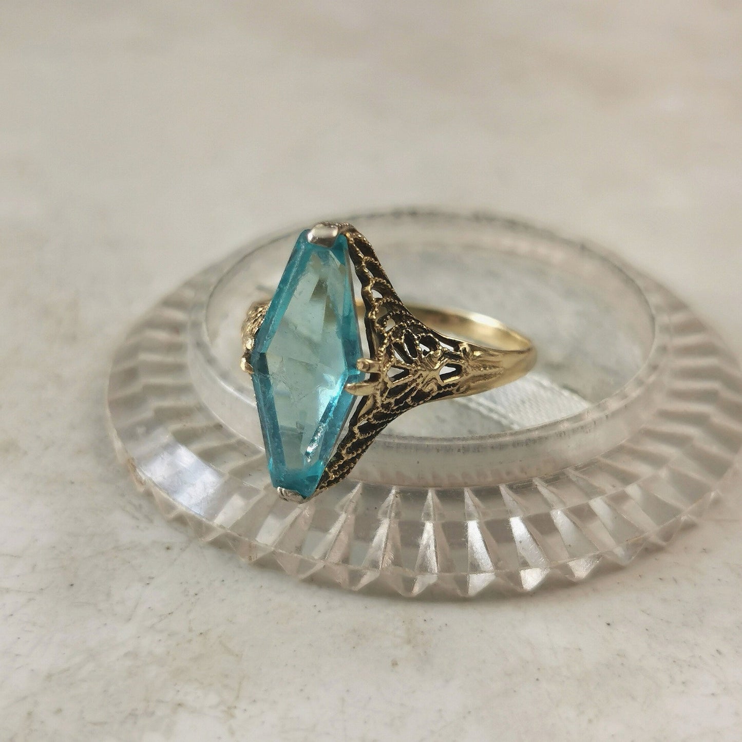Art Deco Filigree 14k Yellow Gold Blue Paste Ring