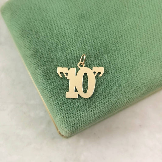 Vintage 14k Yellow Gold "10" Charm - You're A Ten!