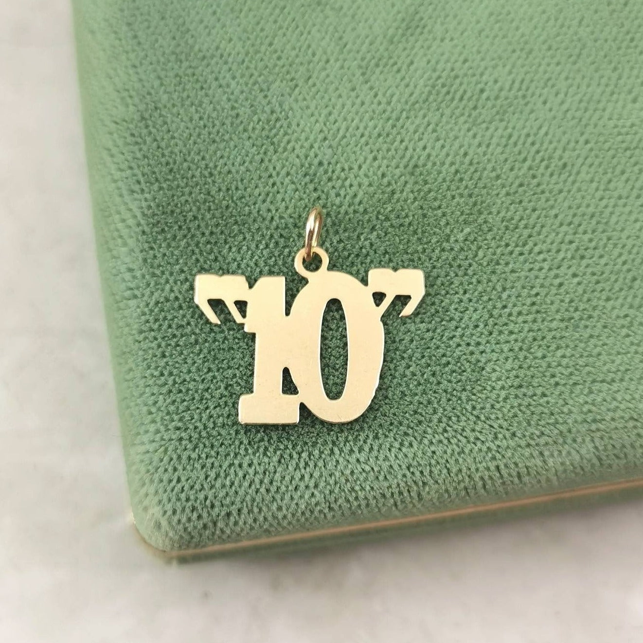 Vintage 14k Yellow Gold "10" Charm - You're A Ten!