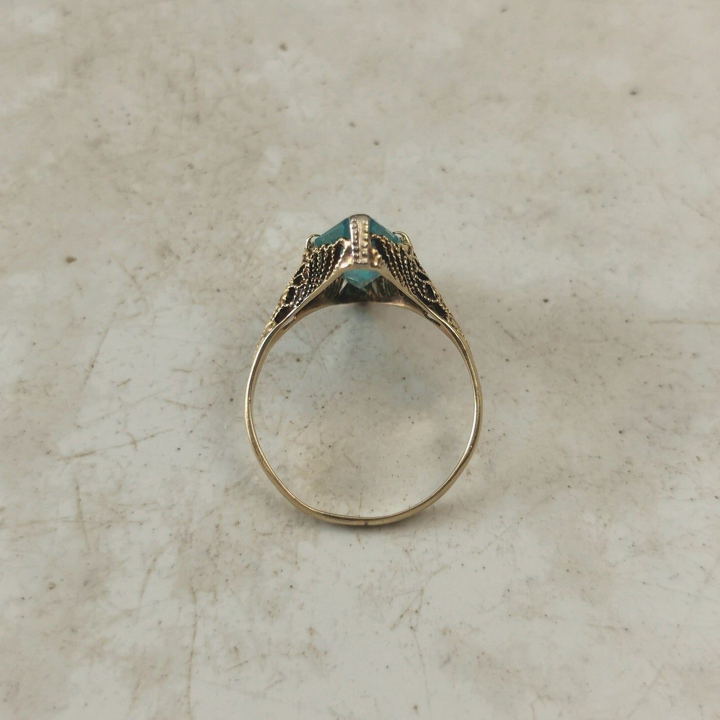 Art Deco Filigree 14k Yellow Gold Blue Paste Ring