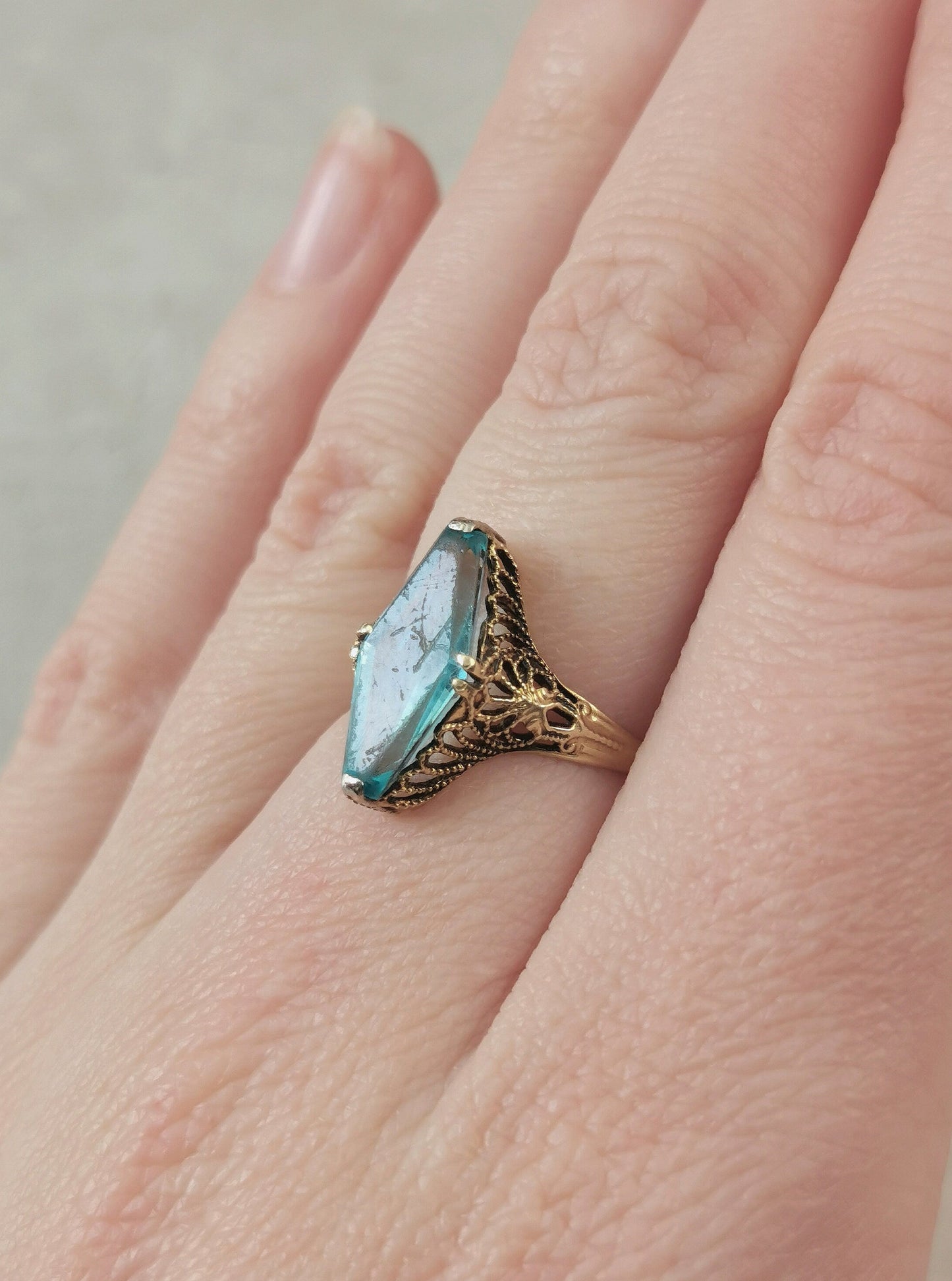 Art Deco Filigree 14k Yellow Gold Blue Paste Ring