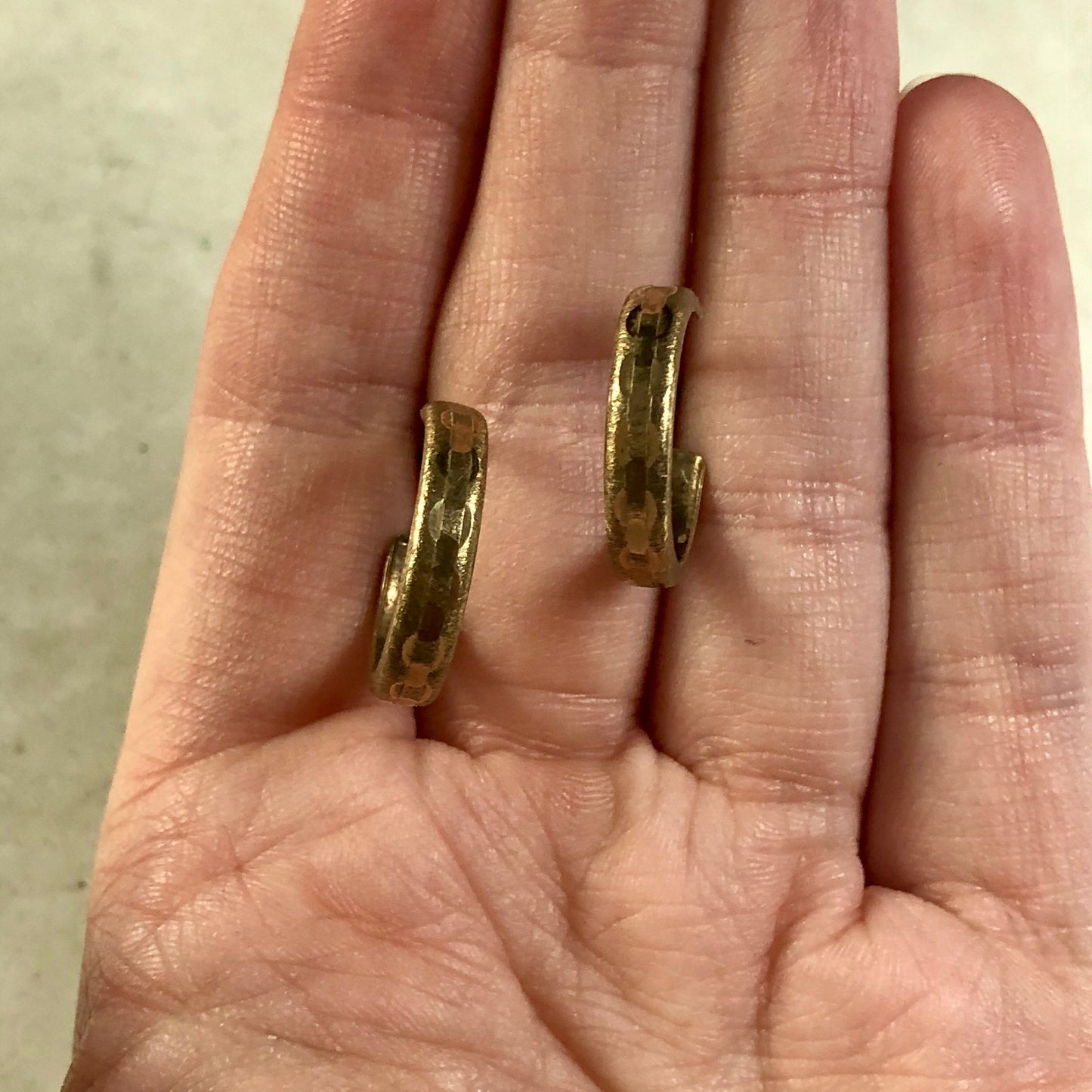 Vintage 9ct Gold Hoop Studs With Engraved Chain Detailing